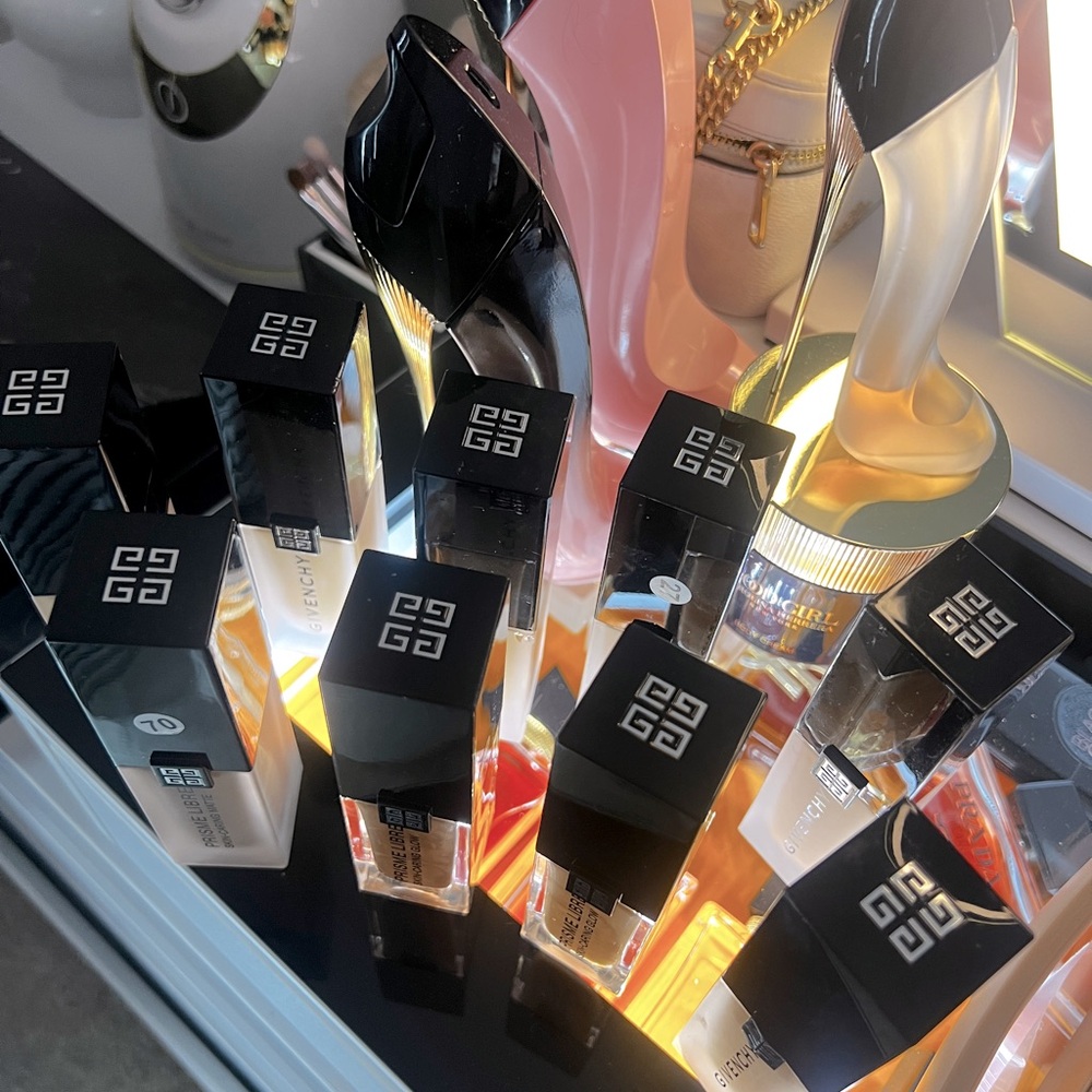 Givenchy Women Makeup Foundation Collection